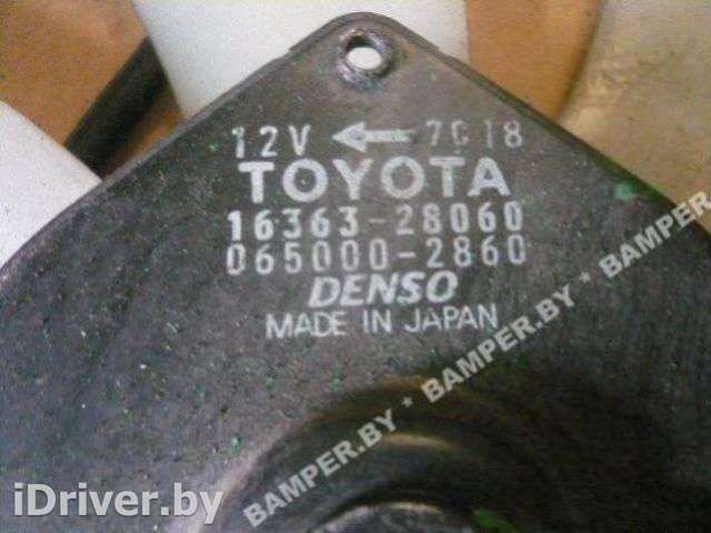 Вентилятор радиатора Toyota Rav 4 2 2004г. 16363-28060, 065000-2860 - Фото 1
