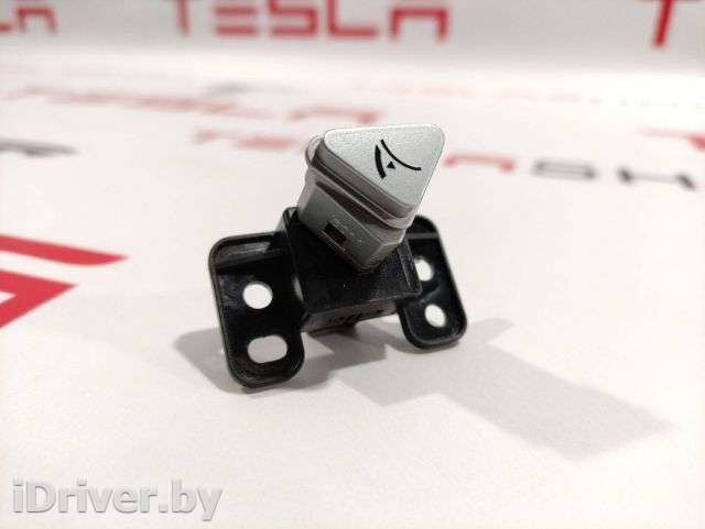 Бардачок Tesla model S 2015г. 6008906-00-C - Фото 1