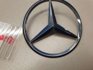 Эмблема крышки багажника Mercedes C W205 2015г. A2058174500 - Фото 2