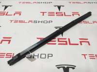 1038405-00-A уплотнитель к Tesla model S Арт 9917900