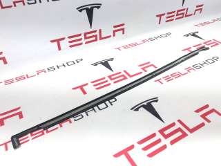 Уплотнитель двери сдвижной Tesla model X 2017г. 1069010-00-B,1069010-00-C - Фото 3