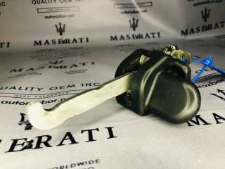 ограничитель открывания двери Maserati Quattroporte 2010г. 82519200,66513400 - Фото 3