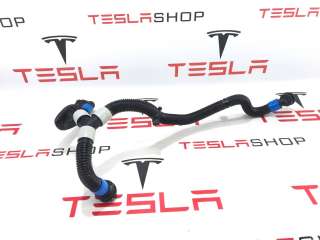 1585717-00-C,1593942-00-A Патрубок (трубопровод, шланг) к Tesla model S Арт 9907539