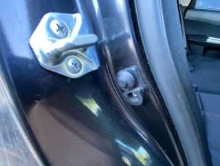  Ответная часть (скоба) замка двери к Subaru Forester SH Арт 64071732