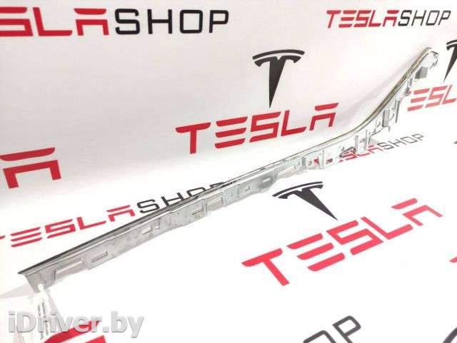 Накладка декоративная центральной консоли Tesla model Y 2020г. 1097166-00-E - Фото 1