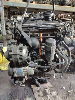 AXR Двигатель к Volkswagen Golf 4 Арт 57858682