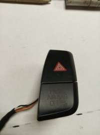 8V0906262 Кнопка аварийной сигнализации к Audi A4 B7 Арт 5143