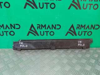 6RU806249 кронштейн радиатора к Volkswagen Polo 5 Арт ARM233651