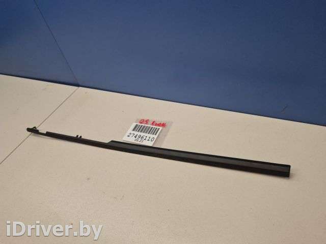 Уплотнитель стекла люка Audi Q5 1 2009г. 1K9898925 - Фото 1