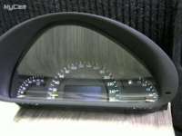 Щиток приборов (приборная панель) Mercedes C W203 2000г.  - Фото 4