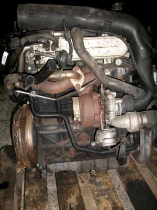 Двигатель  Volkswagen Touran 1 2.0  2006г. AZV  - Фото 4