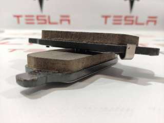 Тормозные колодки зад. Tesla model Y 2020г.  - Фото 2
