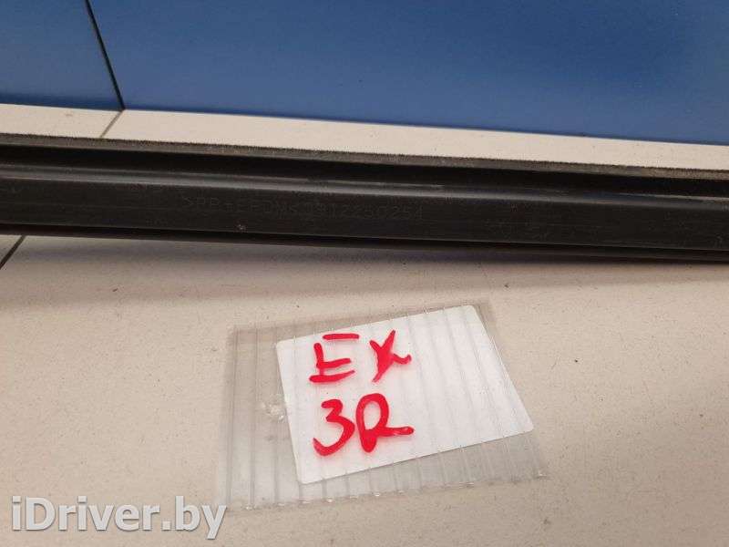 Накладка стекла задней правой двери Infiniti EX 2009г. 828341BA0A  - Фото 2