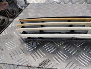 Решетка радиатора Volkswagen Bora 1999г.  - Фото 8
