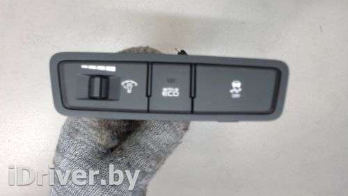 Кнопка антипробуксовочной системы Hyundai Sonata (YF) 2012г. 949503S000RY,937503Q000RY,937703S000RY - Фото 1