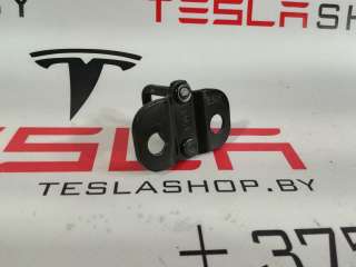 1092309-00-B Петля крышки багажника к Tesla model 3 Арт 9878128