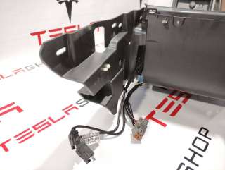 Вещевой ящик центральной консоли Tesla model S 2015г. 1010249-00-A - Фото 6