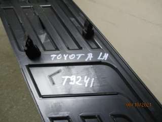 Подножка Toyota Land Cruiser 200 2009г. 51772-60150 - Фото 8
