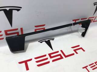 1100676-00-D Пластик салона к Tesla model X Арт 9903909