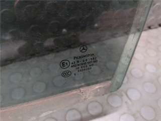 Стекло двери Mercedes B W245 2006г. A1697250100 - Фото 2