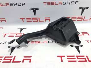 Бачок омывателя Tesla model S 2021г. 1566397-00-B,1566399-00-A - Фото 3