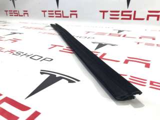 Молдинг двери передней правой Tesla model S 2017г. 1038394-00-A - Фото 3