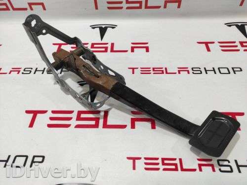 Педаль тормоза Tesla model S 2013г. 1050657-00-A,6006455-00-A - Фото 1