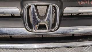Решетка радиатора Honda CR-V 2 2005г.  - Фото 4