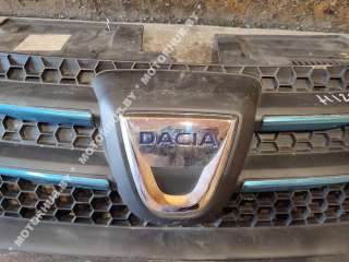 Решетка радиатора Dacia Sandero Stepway 2 2014г.  - Фото 3