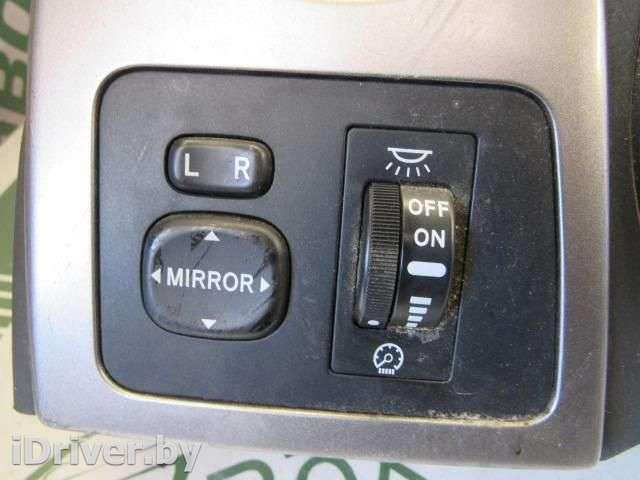 Переключатель регулировки зеркала Pontiac Vibe 2005г.  - Фото 1