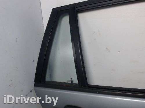 стекло боковой двери (треугольник) зад прав BMW 3 E46 2002г.  - Фото 1