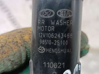 Насос (моторчик) омывателя стекла заднего Hyundai IX35 2014г. 985102S100 - Фото 4
