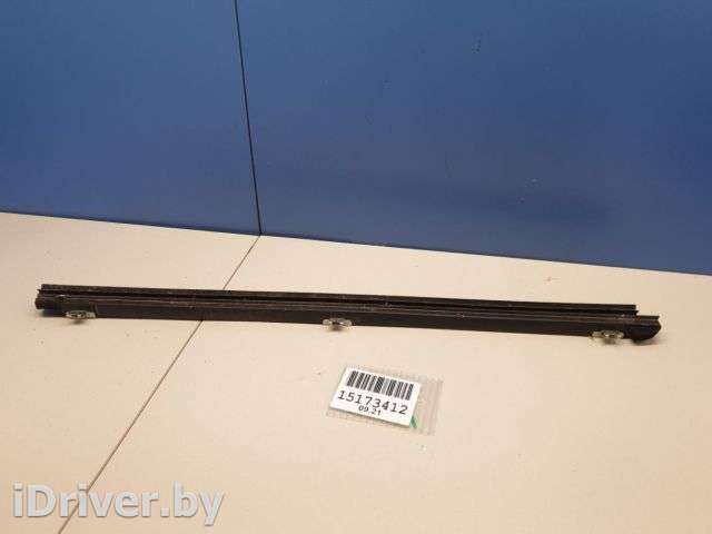Накладка стекла задней правой двери Toyota Camry XV30 2007г. 6817306020 - Фото 1