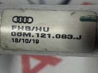 Трубка охлаждающей жидкости металлическая Audi A6 C8 (S6,RS6) 2020г. 06M121083J - Фото 2
