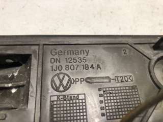 Кронштейн крепления бампера переднего Volkswagen Golf 4 1998г. 1J0807184A - Фото 2