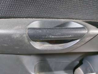 Обшивка двери передней левой (дверная карта) Mazda 3 BK 2008г.  - Фото 3