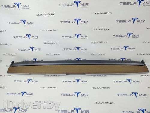 Накладка декоративная центральной консоли Tesla model 3 2020г. 1619569-00,1091225-00,1100567-00,1083329-00 - Фото 1