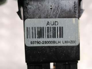 Кнопка аварийной сигнализации Hyundai IX35 2014г.  - Фото 3