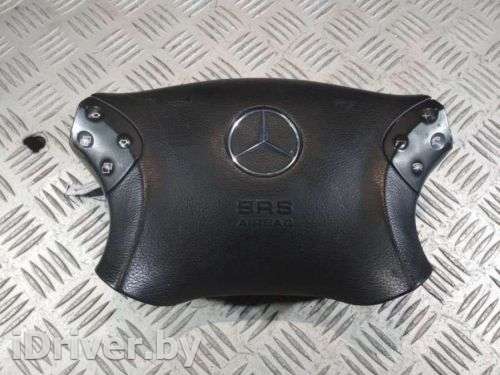 Подушка безопасности водителя Mercedes C W203 2003г. 2034601898 - Фото 1