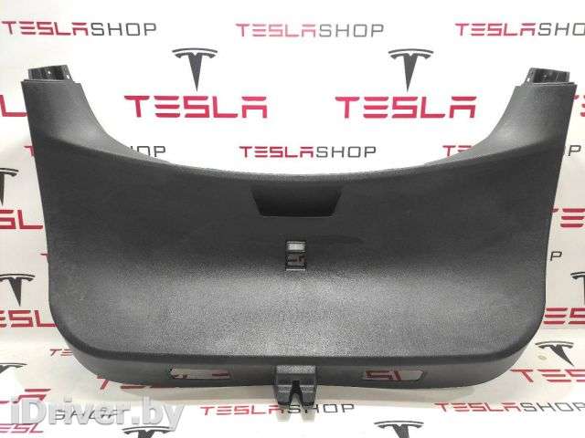 Обшивка крышки багажника Tesla model S 2018г. 1009238-00-B,1009237-00-E,1009231-S0-A,1009265-00-E - Фото 1