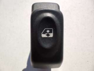 Кнопка стеклоподъемника Renault Megane 1 1997г. 838099G - Фото 8