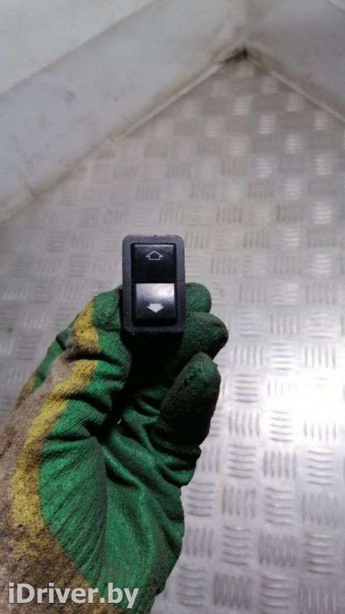 Кнопка стеклоподъемника BMW 5 E39 2000г. 8368974 - Фото 1