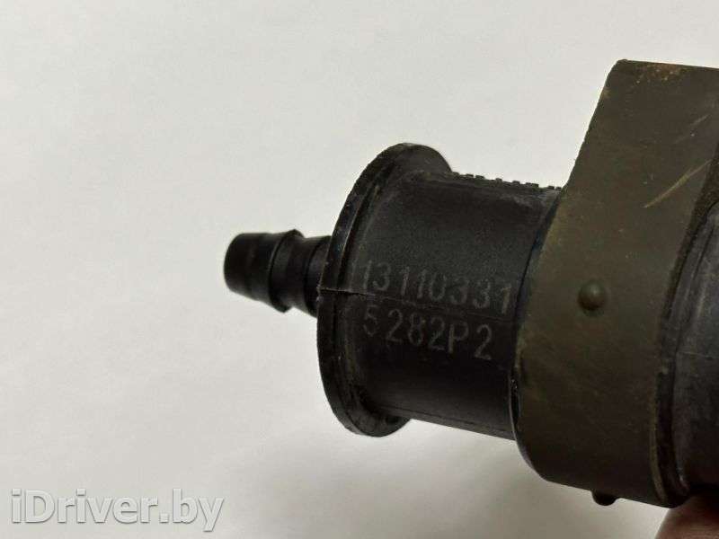 клапан вентиляции топливного бака Opel Zafira C 2012г. 13110331  - Фото 2