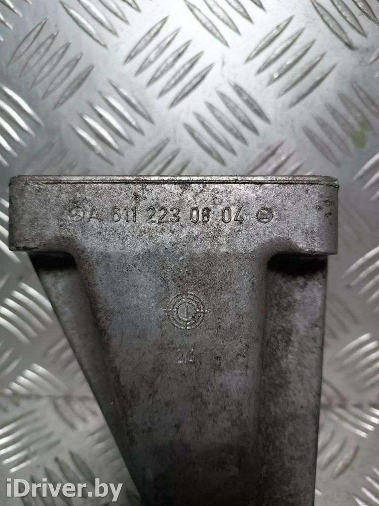 Кронштейн двигателя Mercedes C W203 2001г. A6112230804  - Фото 5