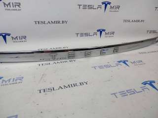 Молдинг крышки багажника Tesla model S 2014г. 1011685-00,1026649-00,1025776-00 - Фото 2