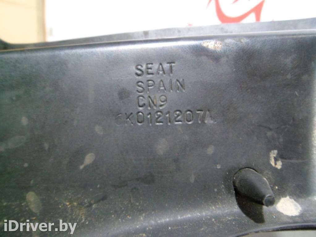 Диффузор (кожух) вентилятора Seat Cordoba 1 1998г. 6K0121207A  - Фото 3