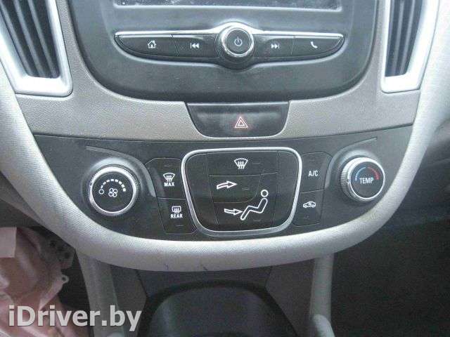 Блок управления печки/климат-контроля Chevrolet Malibu 9 2017г.  - Фото 1