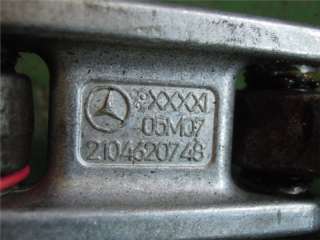 Рулевой карданчик Mercedes C W203 2006г.  - Фото 3