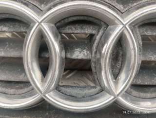 Решетка капота Audi A4 B5 1995г.  - Фото 2