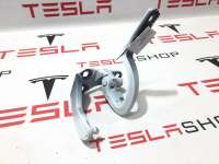 Петля двери Tesla model X 2022г. 1037844-00-M - Фото 2